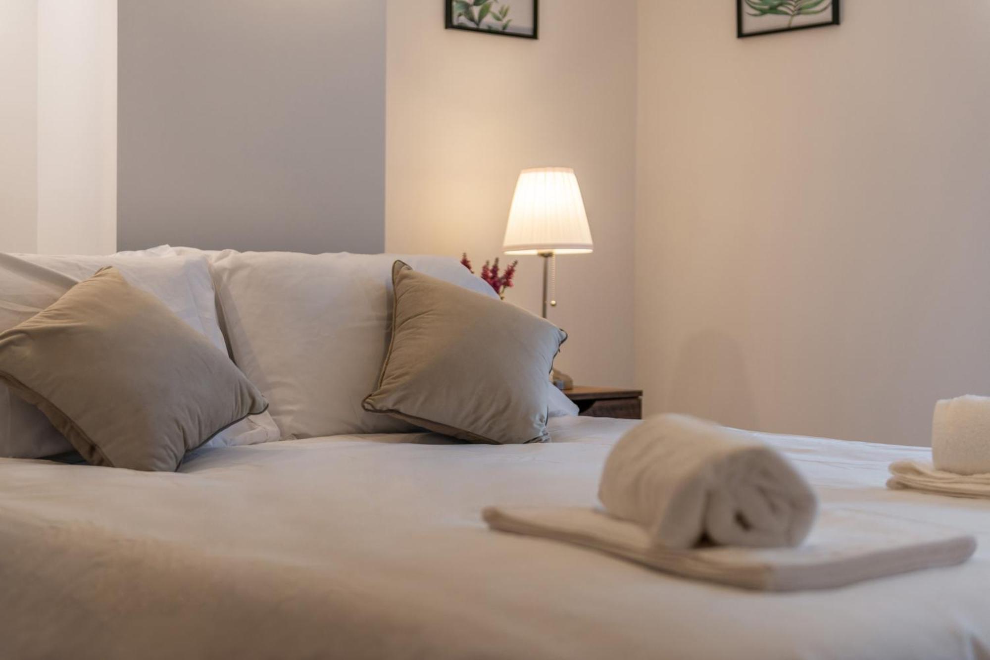 A Golden Haven Retreat In London Lejlighed Eksteriør billede
